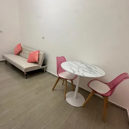 Apartment Dante's Dream *