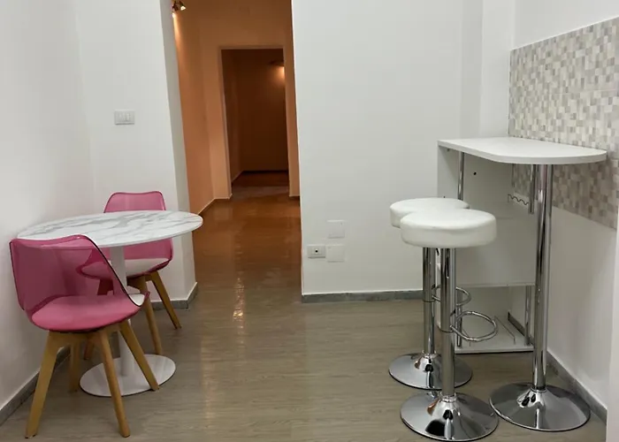 Dante's Dream Apartment Bari